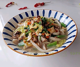 菇肉酱菜蛋汤面的做法
