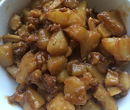 鲍鱼炖土豆的做法