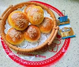 #自由创意面包#肉松海苔面包的做法