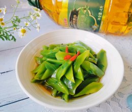 #金龙鱼橄调-橄想橄做#葱油莴笋的做法