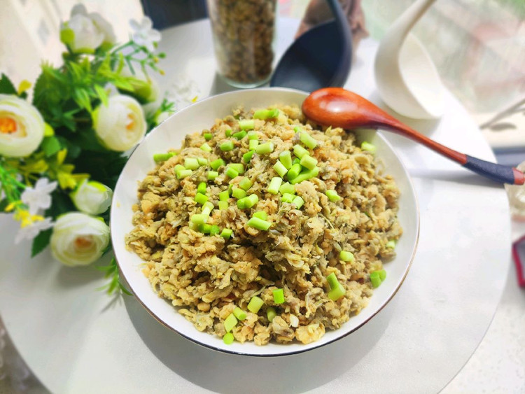 蒸槐花（要把春天吃到肚子里）的做法