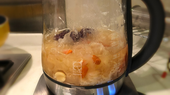 soup-银耳百合莲子羹的做法