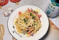 #让宝贝爱上每一顿饭#煮鸡蛋拌面的做法