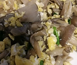 平菇滑蛋的做法
