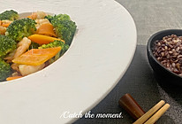 蒜蓉西兰花炒虾仁（低脂营养又美味）的做法