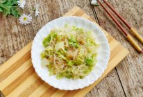卷心菜炒粉丝的做法