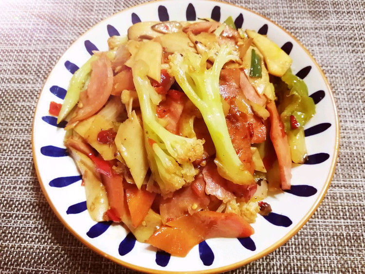 菜花干煸时蔬的做法