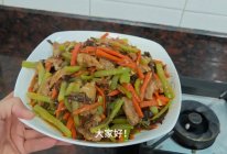 【鱼香肉丝盖饭·干饭人的灵魂暴击！】的做法