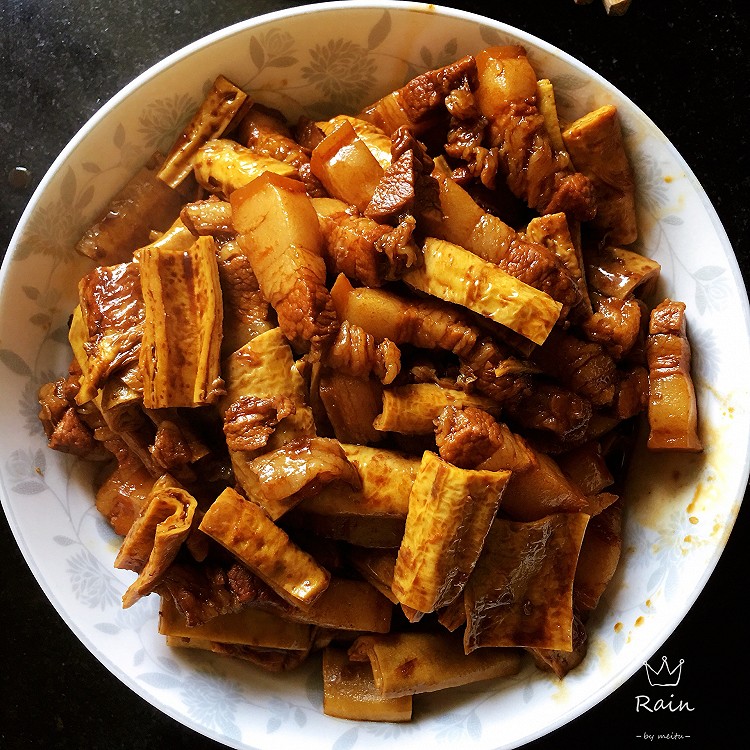 豆筋烧五花肉的做法