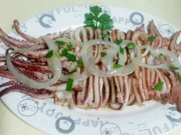 清蒸鱿鱼的做法