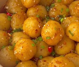 #春日露营#开胃正点的小吃～“酸辣土豆丸子”！的做法