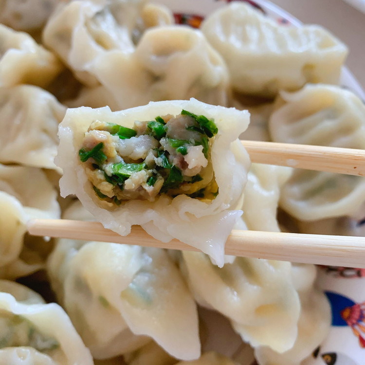 韭菜虾仁饺子的做法