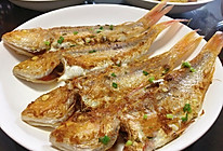 咸煎海鱼（钓口金丝）的做法