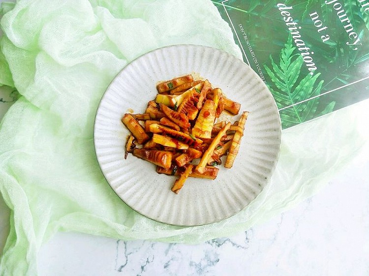 油焖春笋的做法