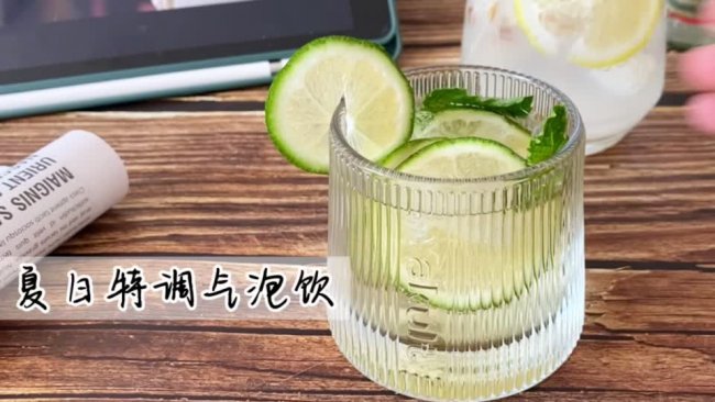 #唯有美食最粽要#夏日特调气泡饮的做法