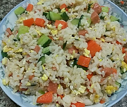 胡萝卜黄瓜火腿蛋炒饭的做法
