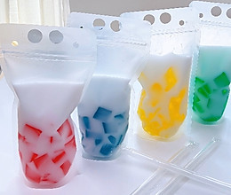 彩虹果冻吸吸乐 / 果冻撞奶的做法