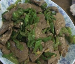 青椒炒猪肝的做法