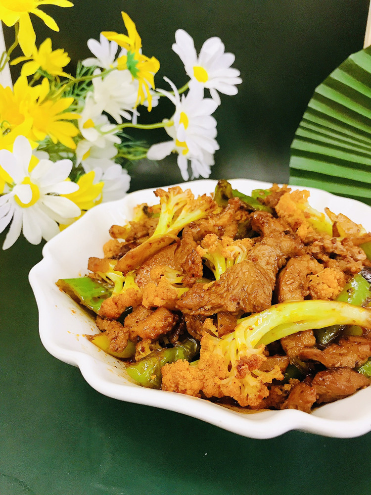 花菜炒肉片的做法