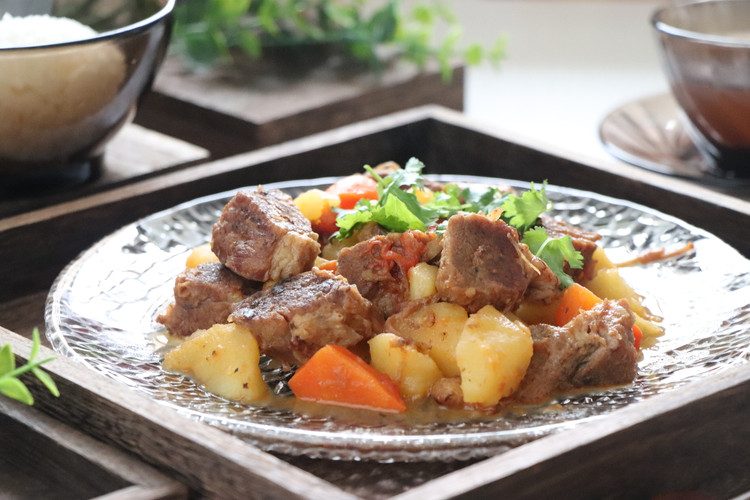 胡萝卜土豆牛肉的做法