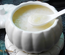 润肤美白--雪耳椰汁牛奶羹的做法