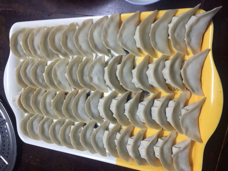 荠菜饺子的做法