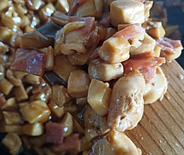 杏鲍菇炒鸡丁的做法