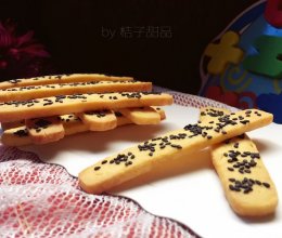 红薯芝麻饼干磨牙棒#柏翠辅食节-烘焙零食#的做法