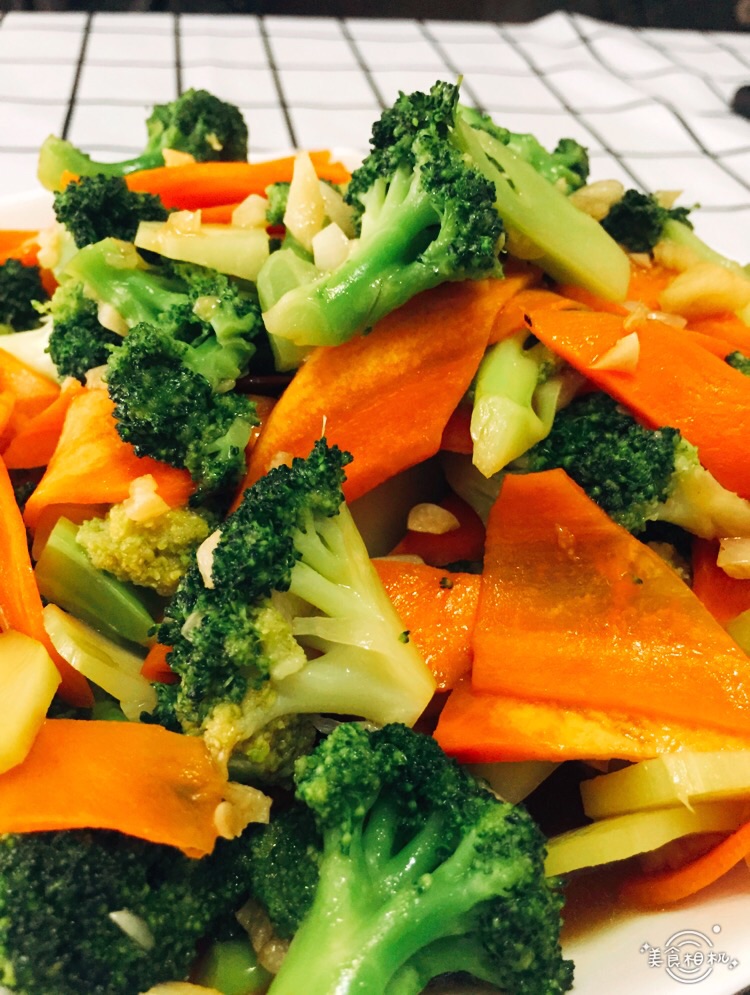 蒜蓉西兰花的做法