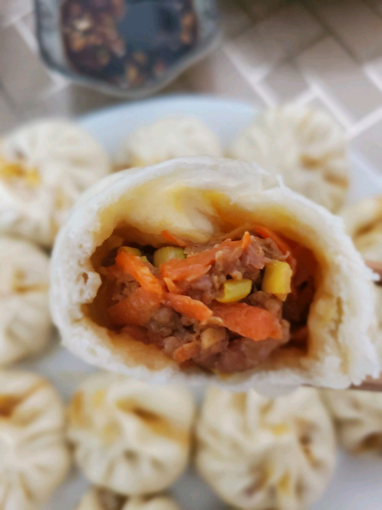 羊肉胡萝卜包子的做法