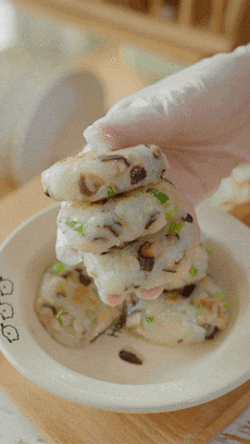 【宝宝辅食】香煎萝卜饼的做法