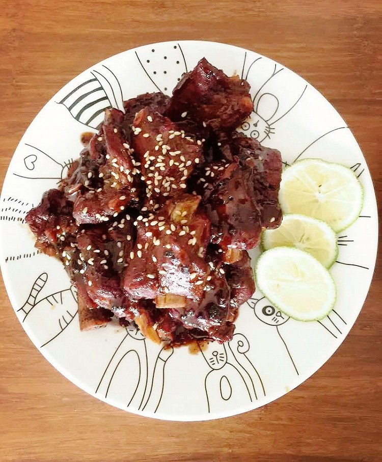 蜂蜜柠檬排骨的做法