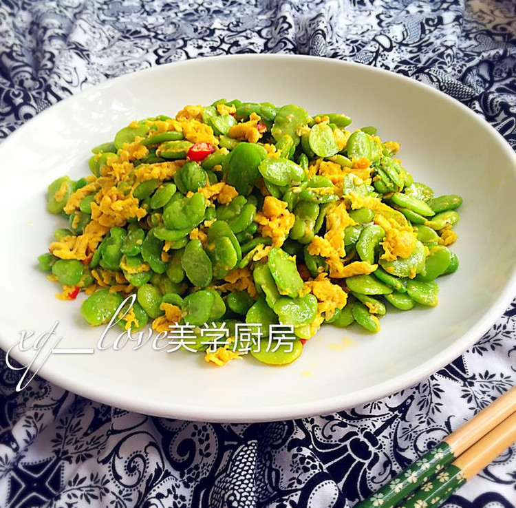 蚕豆米炒蛋的做法