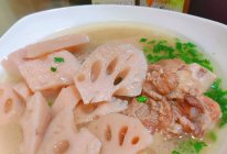 #鸡汁入家宴 感恩正当“食”#筒子骨湖藕汤的做法