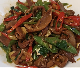 爱吃辣的集合啦～酸辣鸡杂的做法
