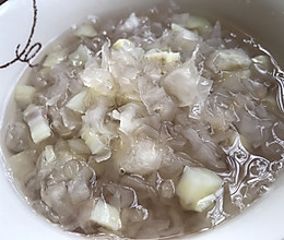银耳番薯羹 10月龄宝宝辅食的做法