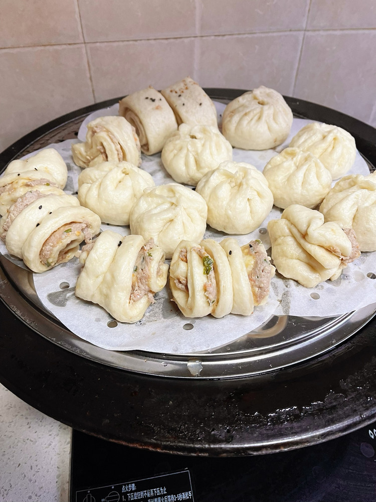 肉花卷的做法