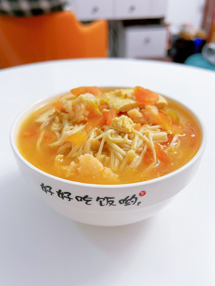 金针菇虾滑豆腐西红柿汤的做法