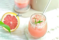 冰爽葡萄柚汁，甩出市售饮料一条街#夏日冰品不能少#的做法
