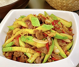 牛肉炒西葫芦的做法