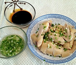 清淡不油腻的: 白切鸡 白斩鸡 粤菜 两种蘸料的做法