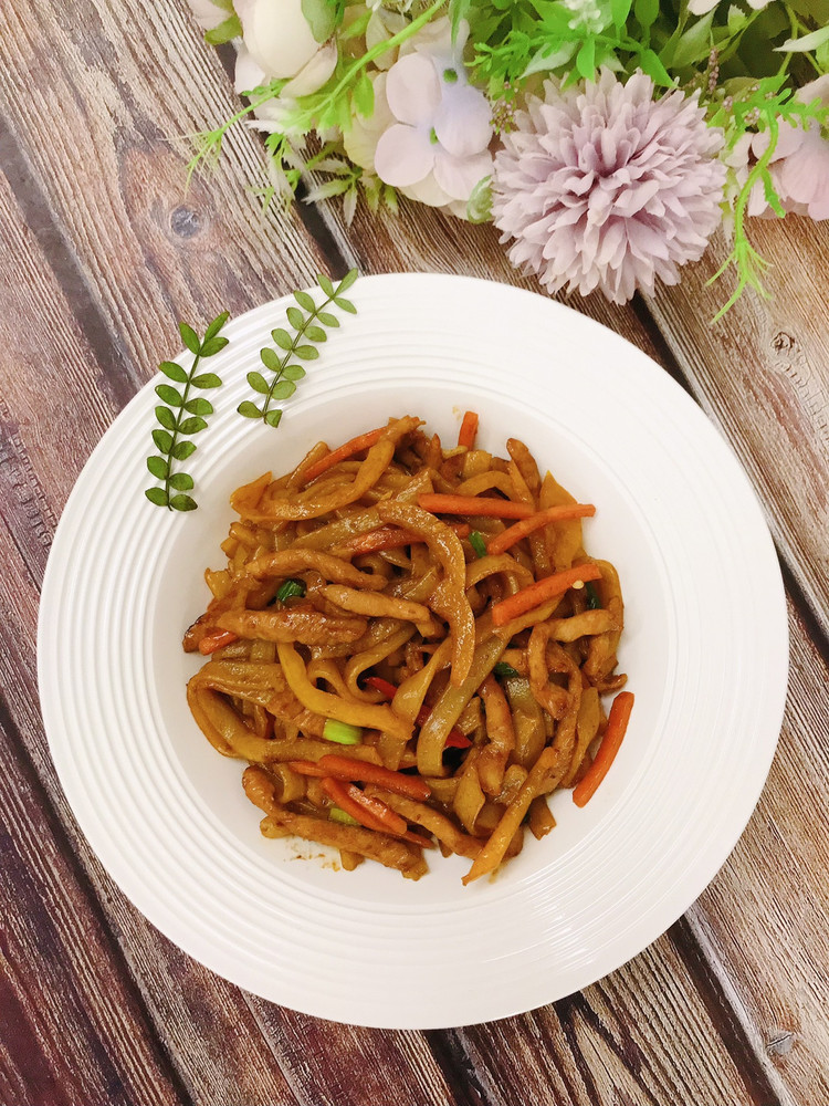 肉丝炒粉的做法