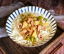 #我为奥运出食力#肥肠面的做法