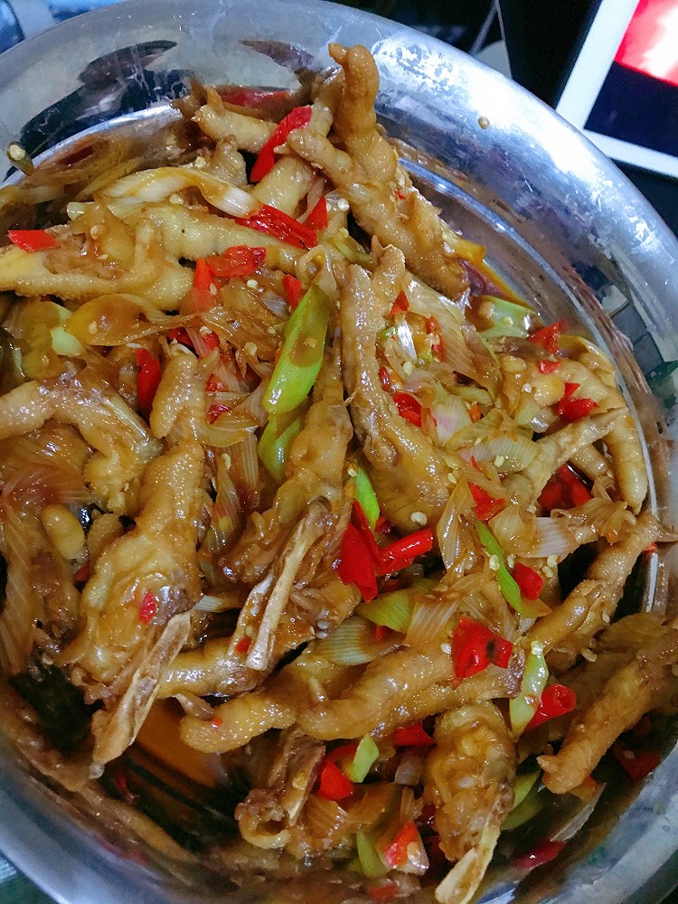 江西版-辣炒鸡爪的做法