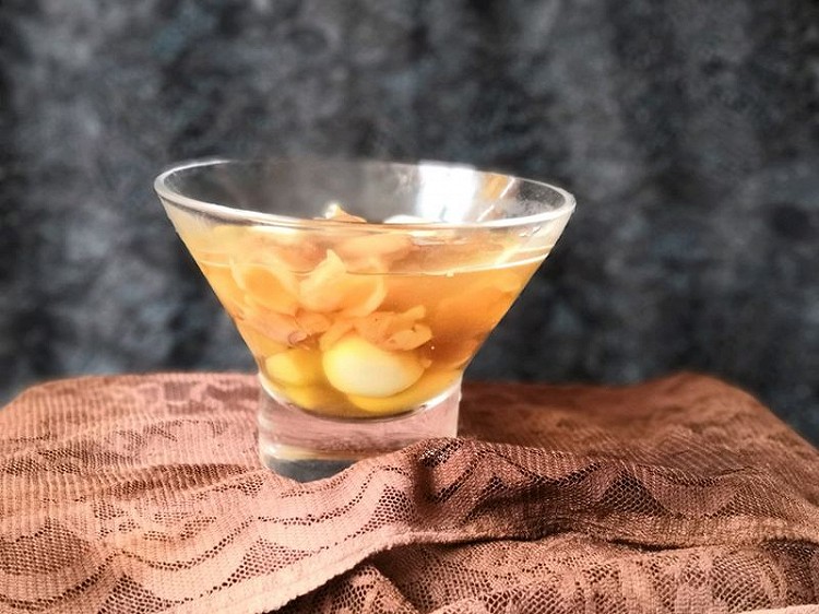 桂圆鹌鹑蛋姜茶汤的做法