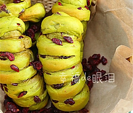 小清新面包：［抹茶蔓越莓卷］的做法
