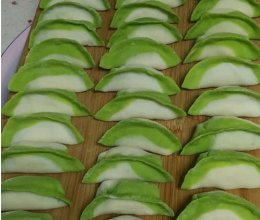 绿色边饺子的做法