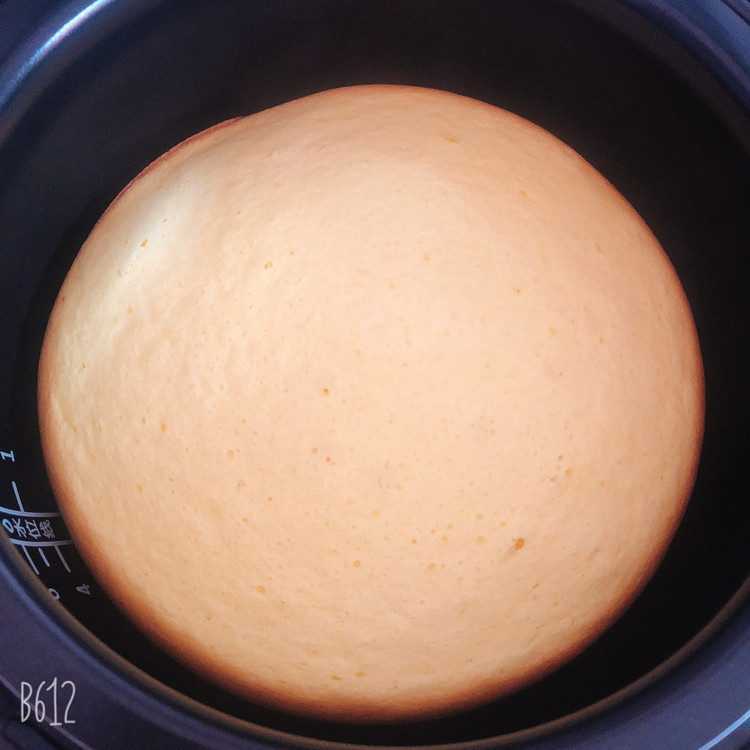 家庭版电饭锅蛋糕的做法
