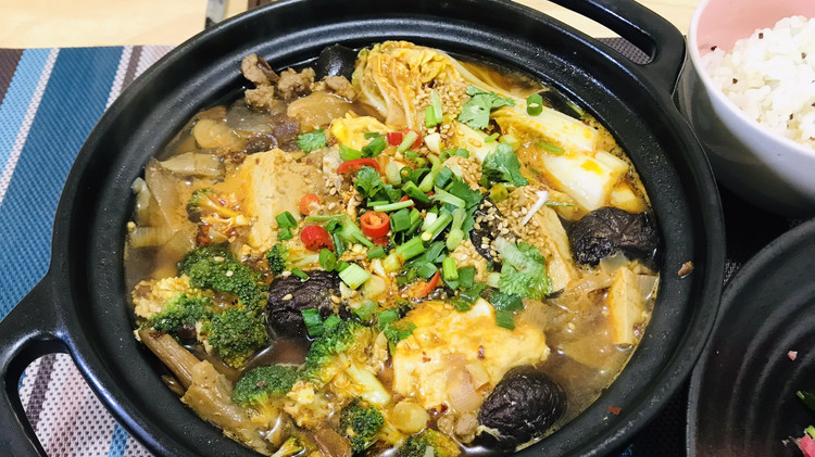 香辣肉糜豆腐煲的做法