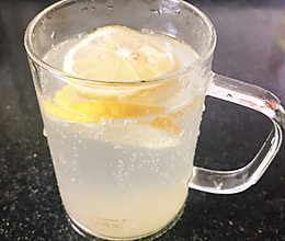 蜂蜜柠檬汽水的做法